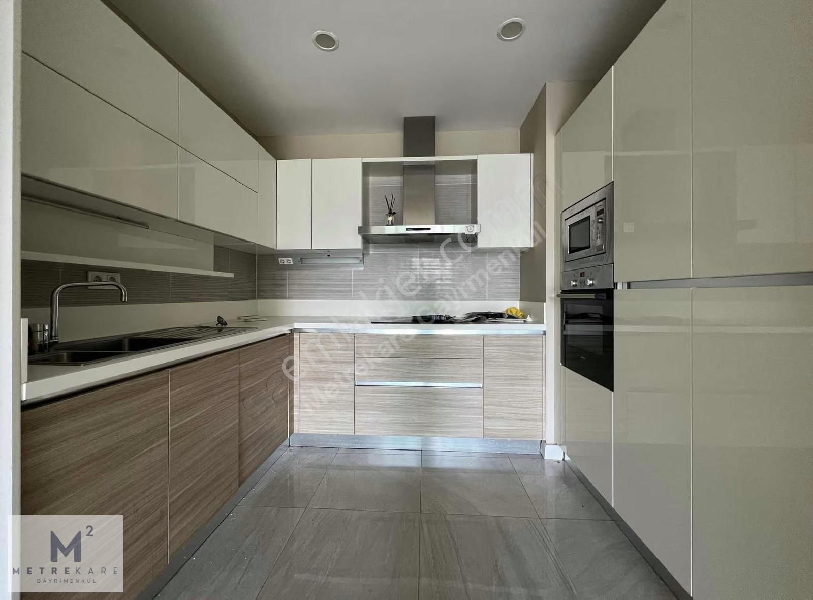 Vadistanbul Teras 1+1 Büyük Tip Kiralık Daire Ön Cephe 95 M2 - Görsel 4