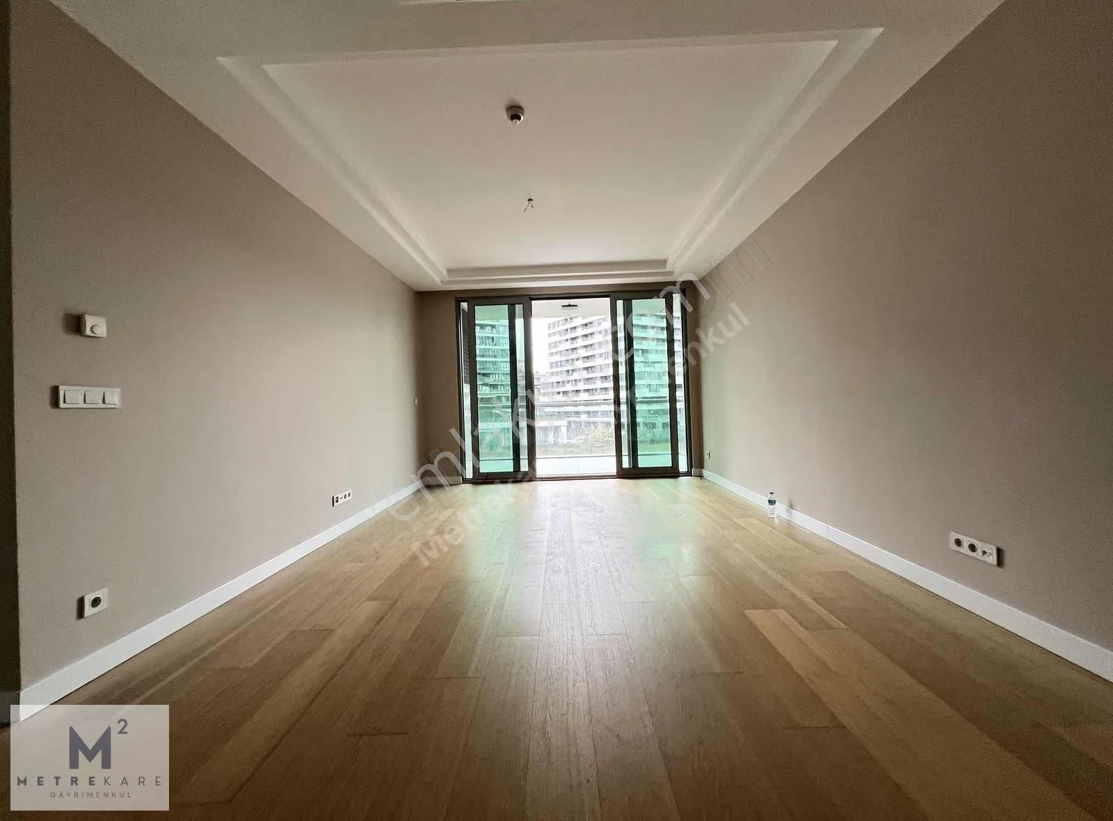 Vadistanbul Teras 1+1 Büyük Tip Kiralık Daire Ön Cephe 95 M2 - Görsel 28
