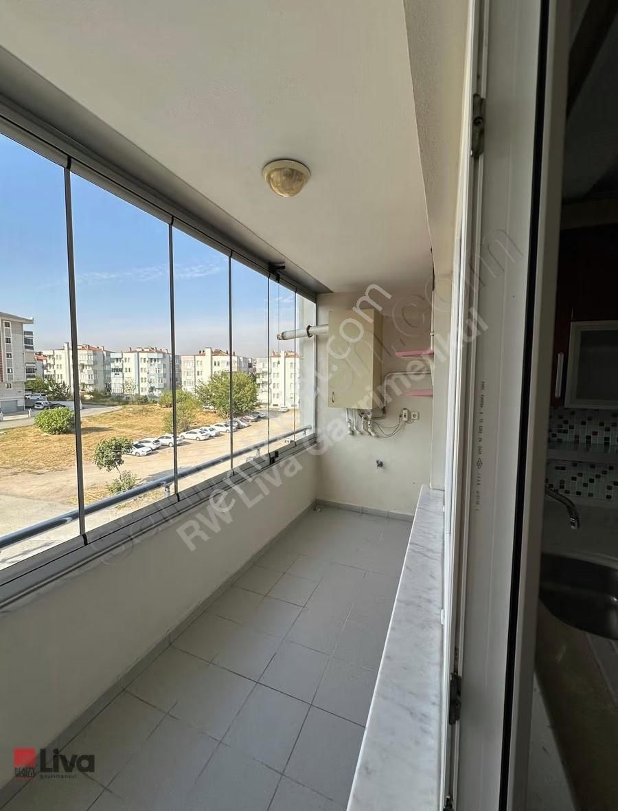 Liva'dan Hasan Basri Çantayda Kiralık 3+1 Daire - Görsel 19