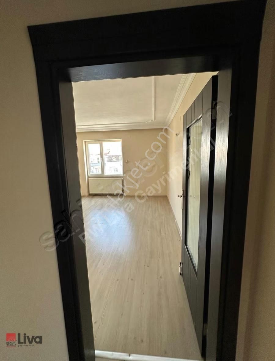 Liva'dan Hasan Basri Çantayda Kiralık 3+1 Daire - Görsel 33