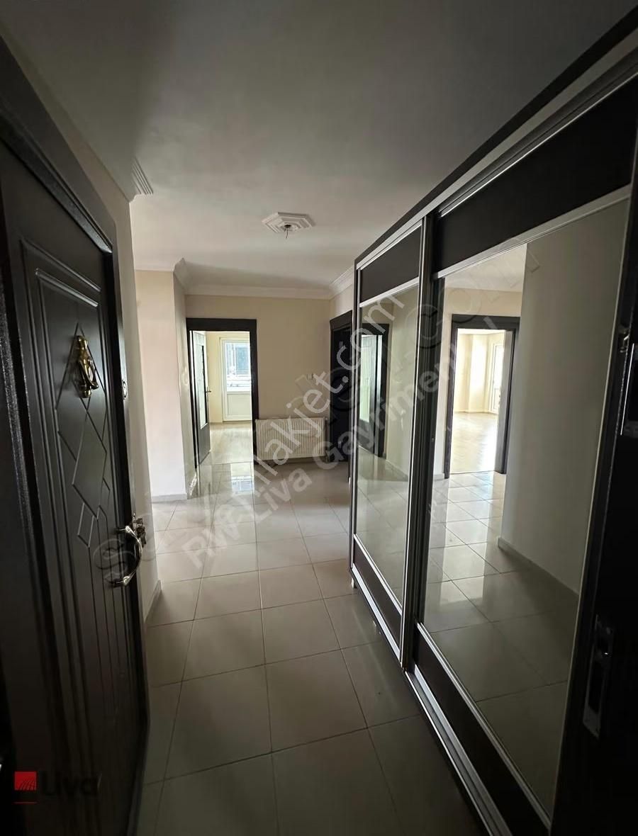 Liva'dan Hasan Basri Çantayda Kiralık 3+1 Daire - Görsel 2