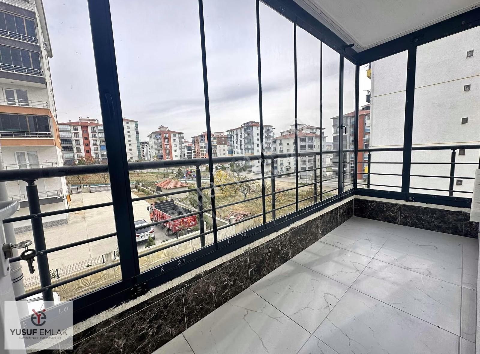 İstiklal'de 3+1 Orta Kat Full Yapılı Cam Balkonlu Daire - Görsel 28