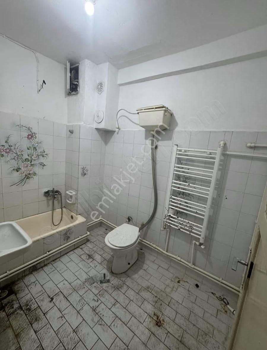 Tema Emlaktan Yavuz Mah Lokasyonu Güzel Satılık 2+1 Daire - Görsel 5