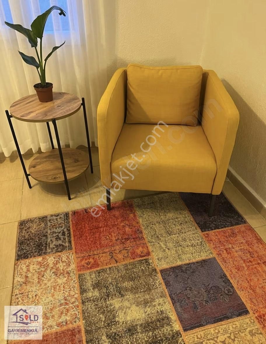 Urla Merkezde Kiralık Çatı Katı Daire