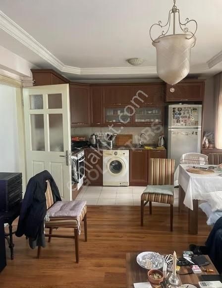 Girne Caddesine 50 Metre Mesafede 3+1 Satılık - Görsel 4