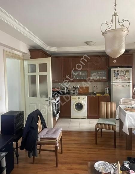 Girne Caddesine 50 Metre Mesafede 3+1 Satılık - Görsel 2