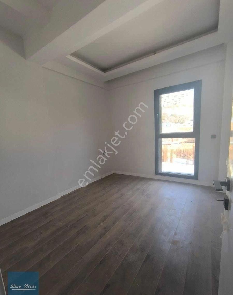 Kuşadasında Sıfır Yerden Isıtmalı Daıre - Görsel 17