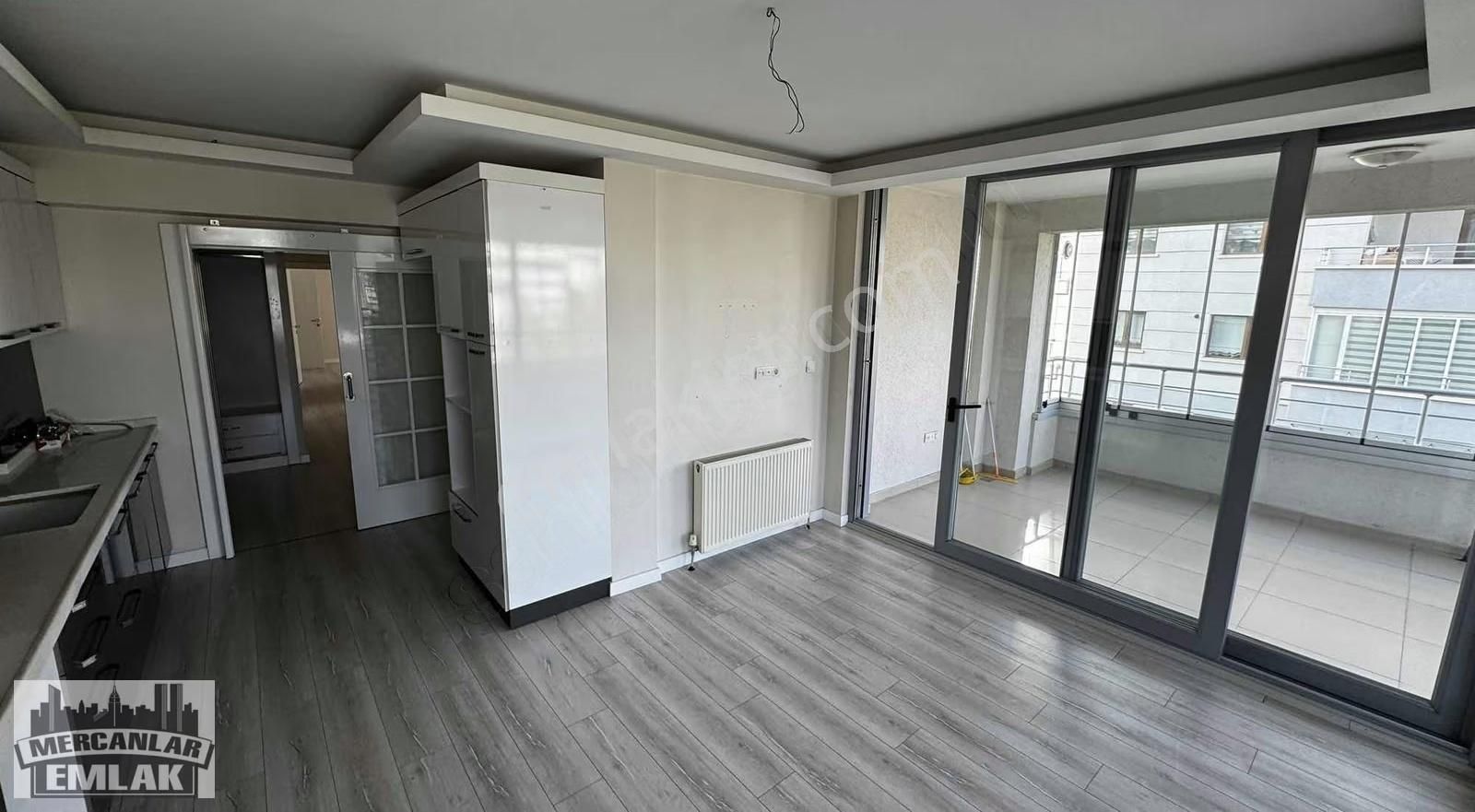 Mercanlardan Demetevler'de 4+1 Kiralık Daire - Görsel 3
