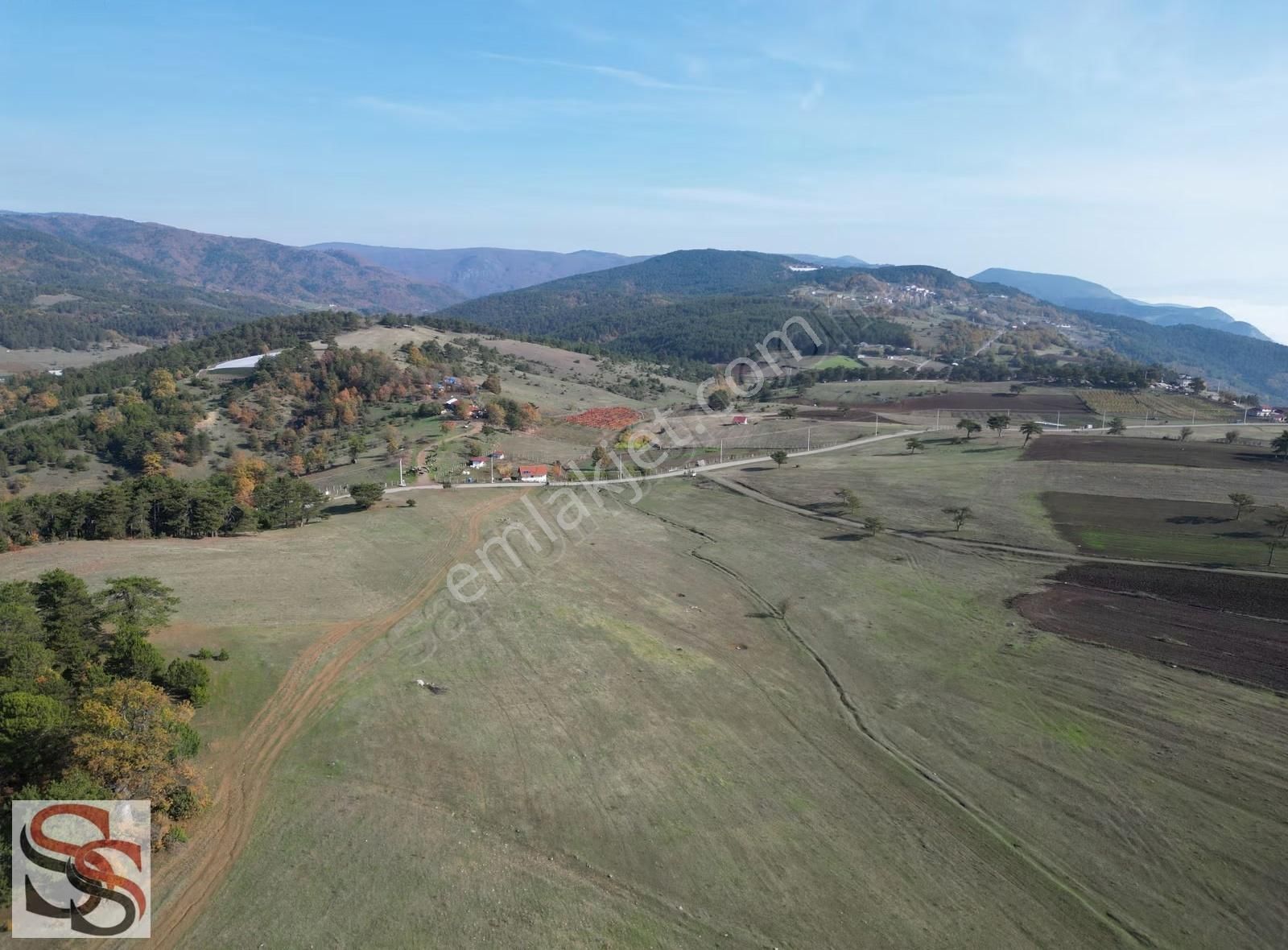 P.ova Çilekli Köyünde Harika Konumda 3.920 M² Yatırımlık Tarla - Görsel 11