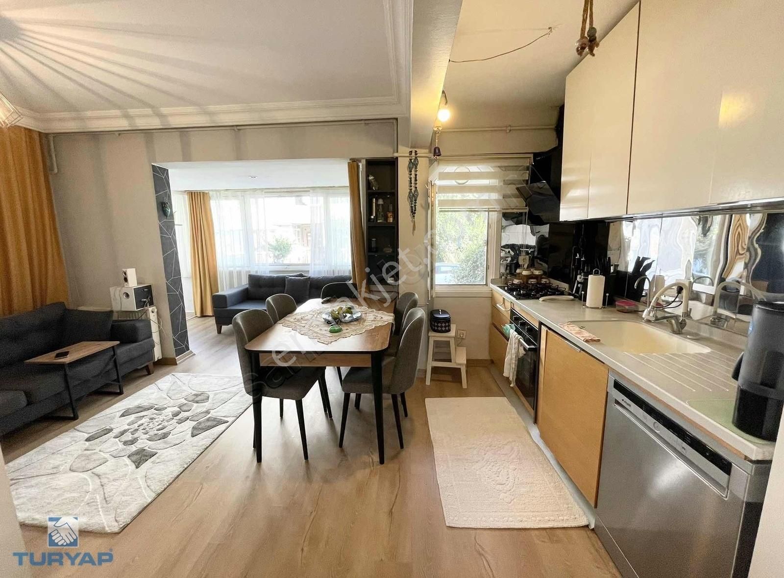 Fatih Mah Masrafsız Çift Balkonlu Satılık 2+1 Forsale - Görsel 3