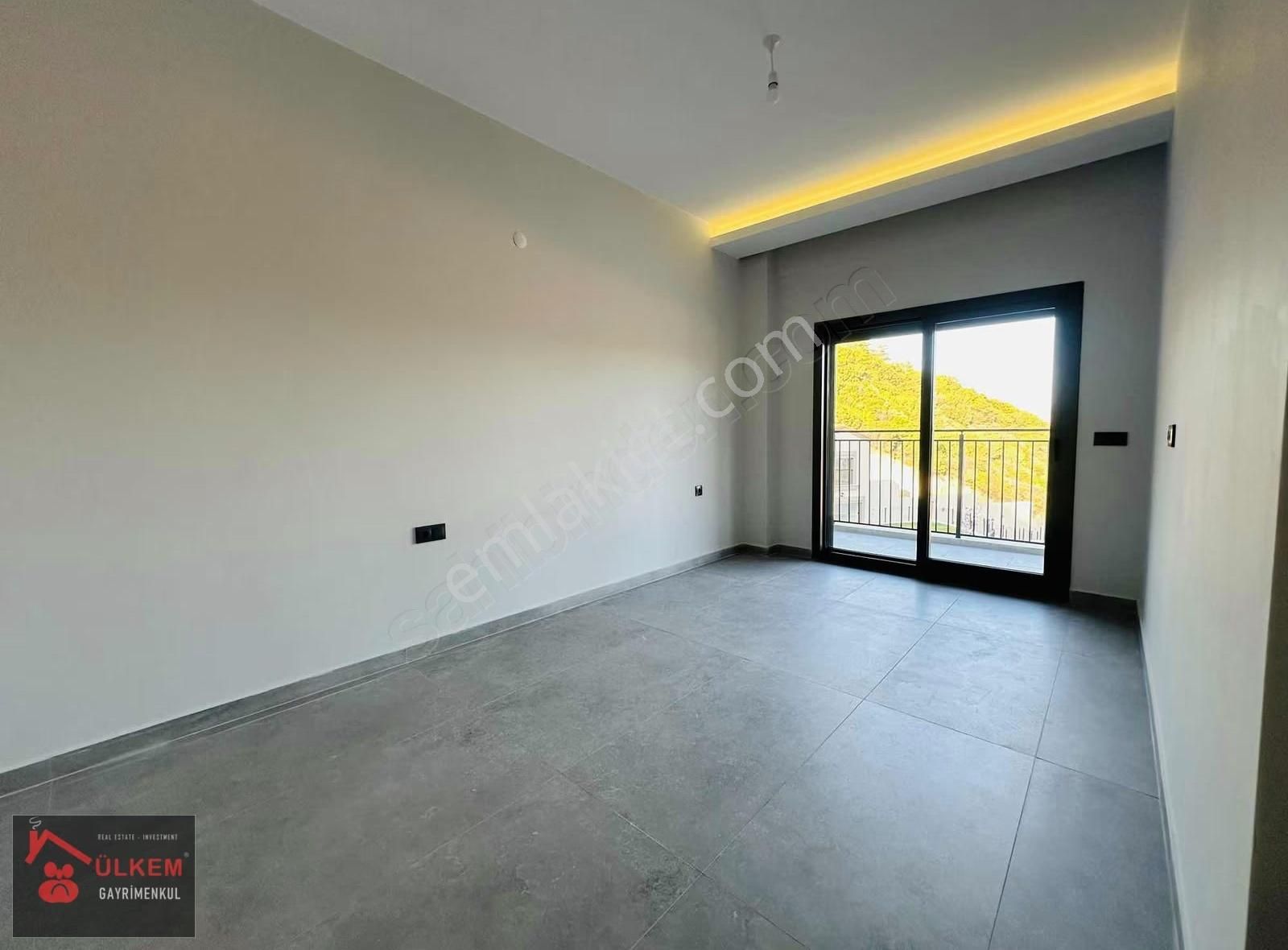 Kuşadası Davutlar Ağaçlıda Konsept 2+1 Tek Kat Bahceli Daire - Görsel 18