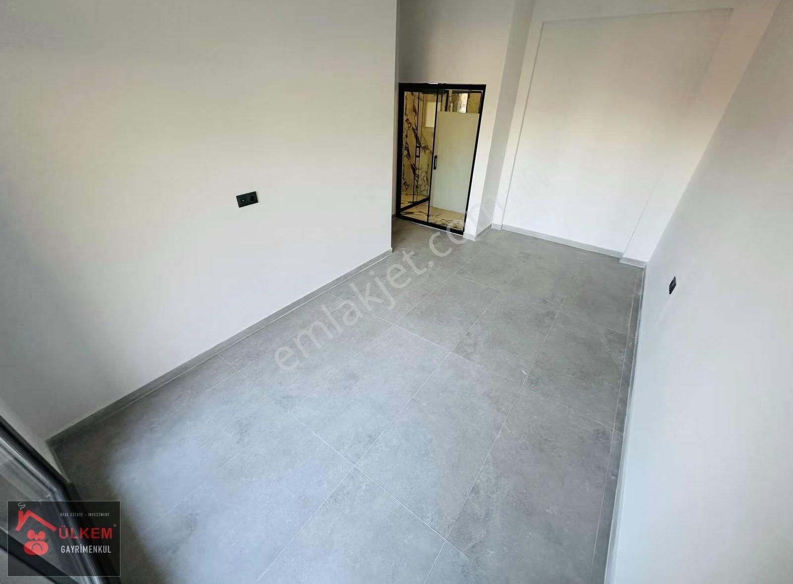 Kuşadası Davutlar Ağaçlıda Konsept 2+1 Tek Kat Bahceli Daire - Görsel 4