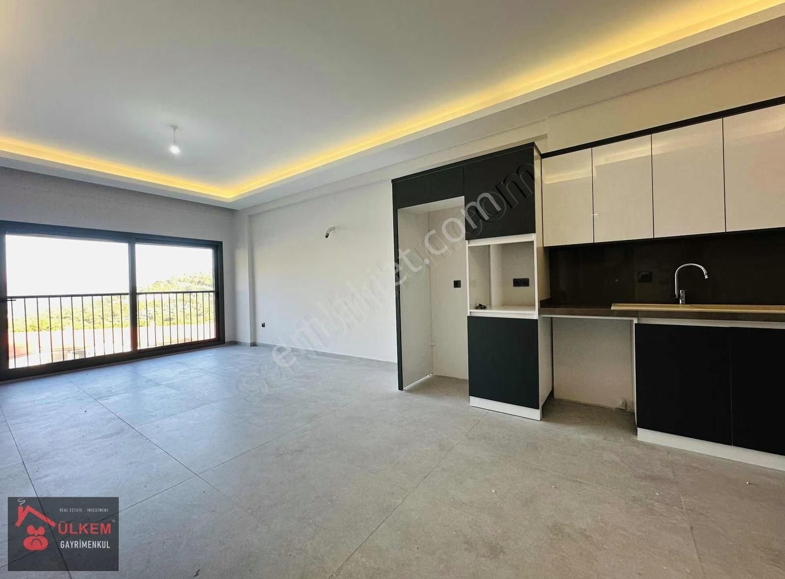 Kuşadası Davutlar Ağaçlıda Konsept 2+1 Tek Kat Bahceli Daire - Görsel 17