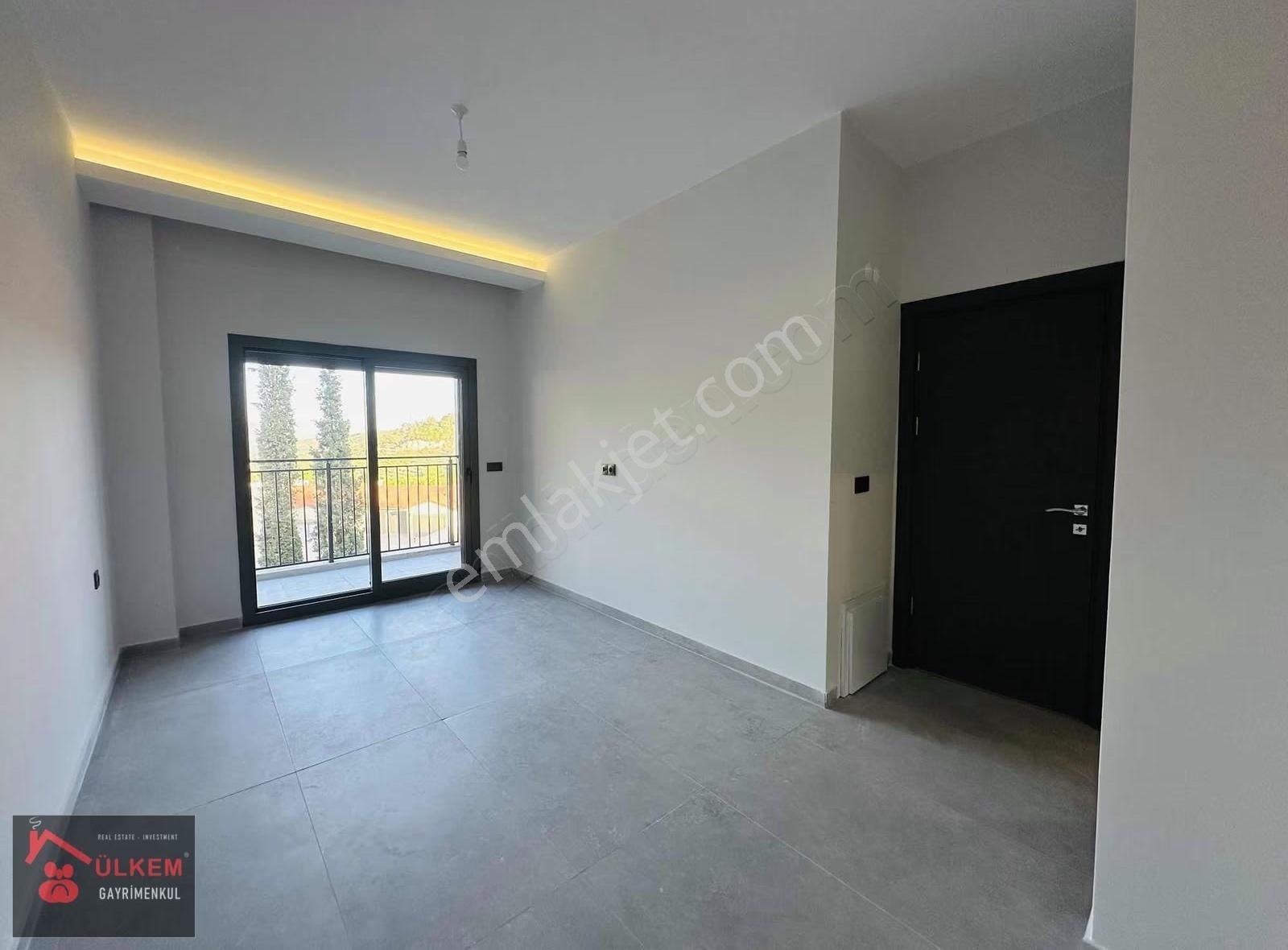 Kuşadası Davutlar Ağaçlıda Konsept 2+1 Tek Kat Bahceli Daire - Görsel 6