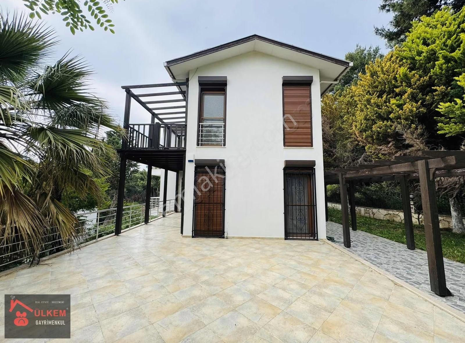 Kuşadasında Malikane Büyüklüğünde 5+2 Full Deniz Manzaralı Villa - Görsel 5