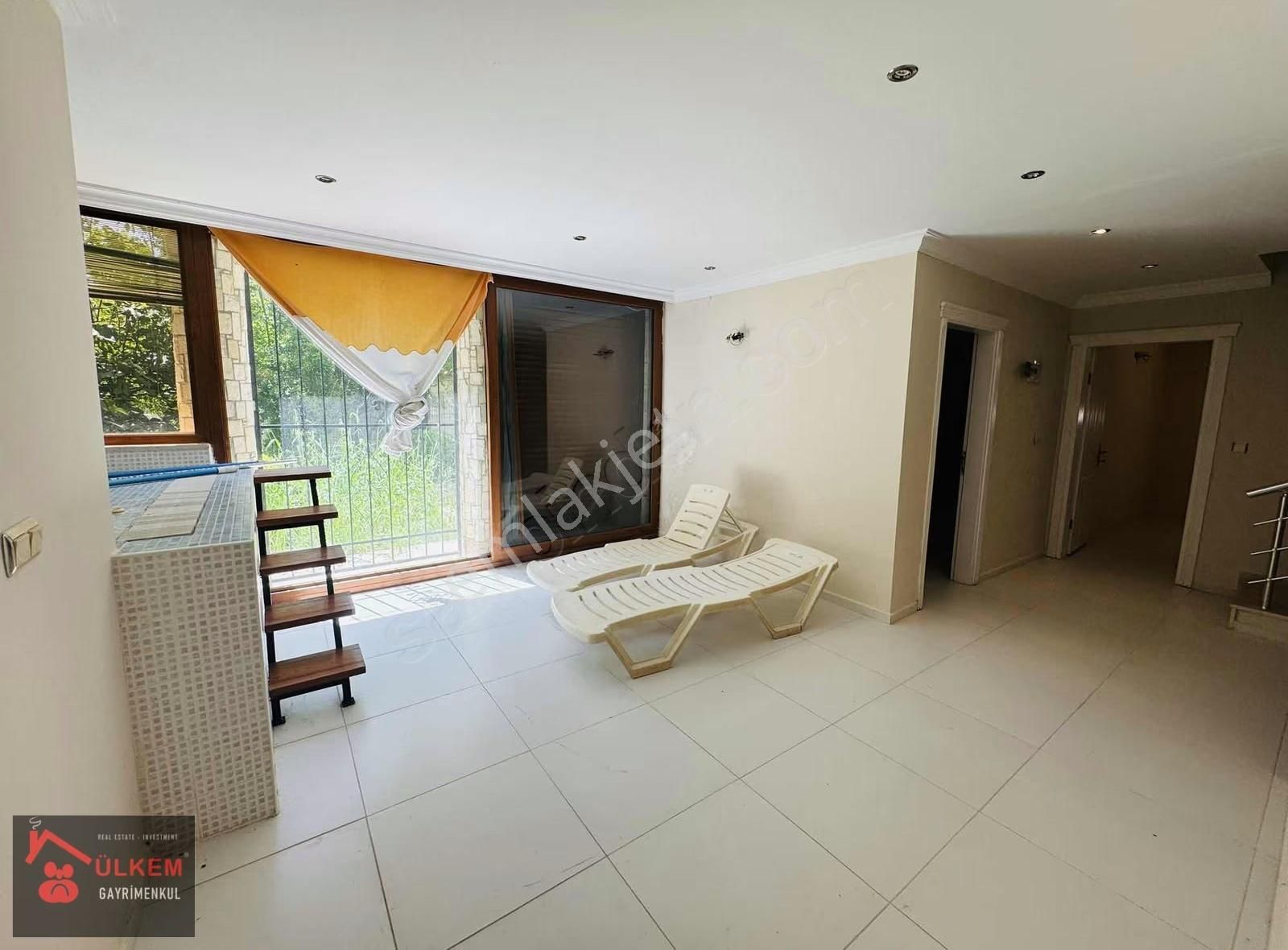 Kuşadasında Malikane Büyüklüğünde 5+2 Full Deniz Manzaralı Villa - Görsel 13