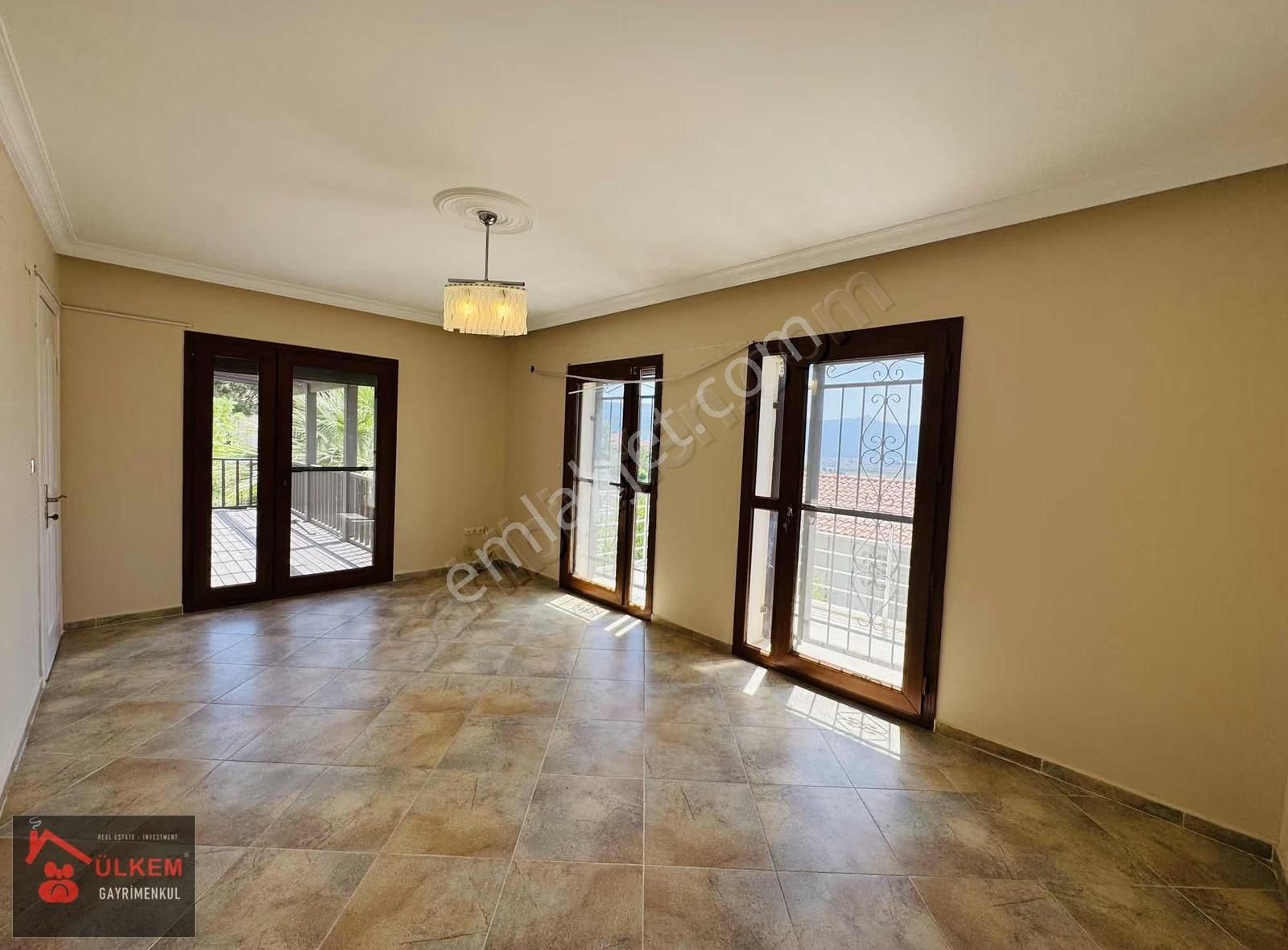 Kuşadasında Malikane Büyüklüğünde 5+2 Full Deniz Manzaralı Villa - Görsel 19