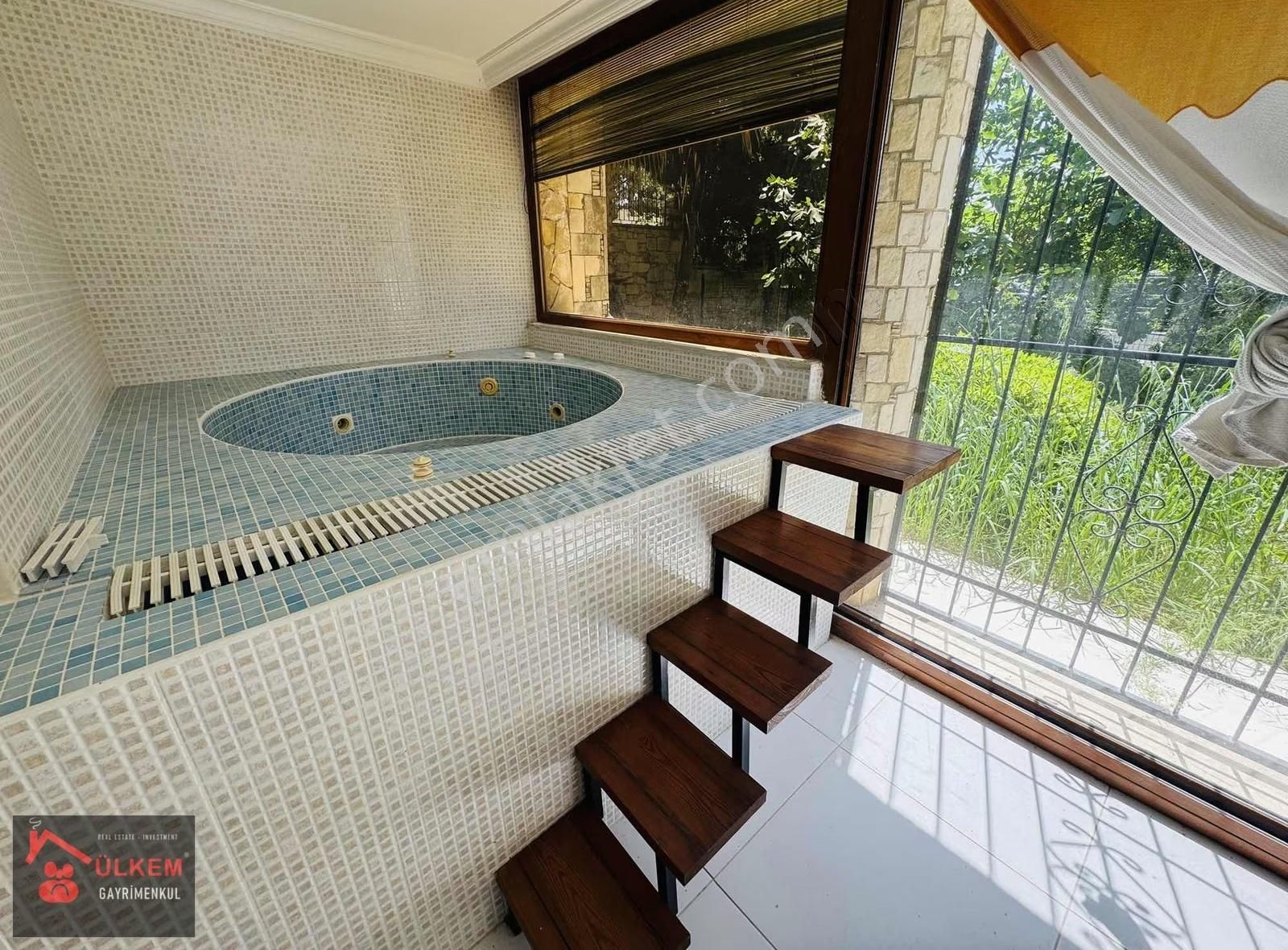 Kuşadasında Malikane Büyüklüğünde 5+2 Full Deniz Manzaralı Villa - Görsel 26