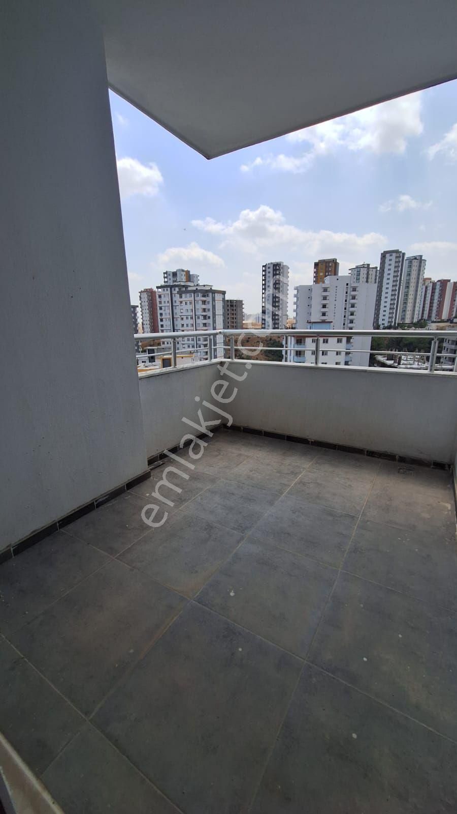 Sarıçam Gültepede Kiralık 3+1 Daire - Görsel 4