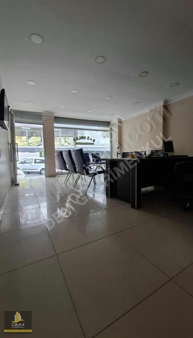 Arnavütköy Merkeze Yakın Konumda Satılık Düz Ayak Dükkan - Görsel 6