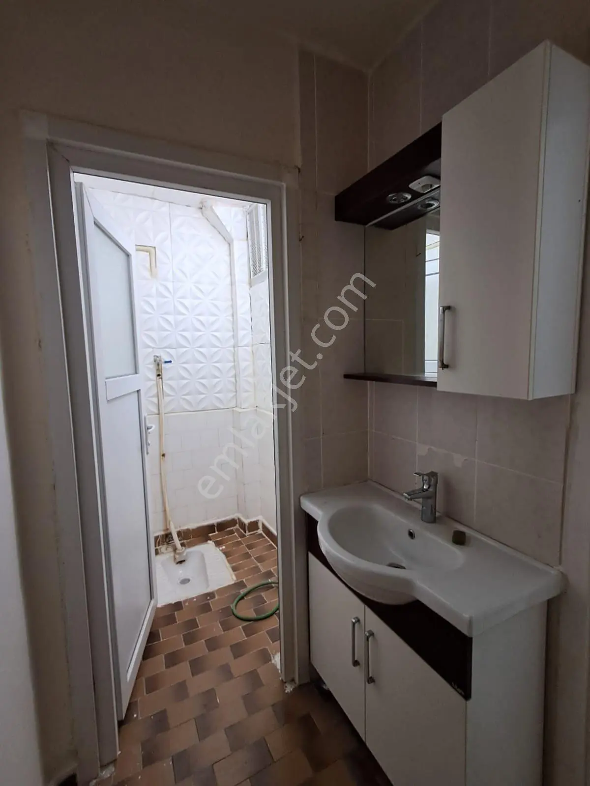 Kernek Mahallesi İpek Caddesin’de 3+1 Eşyalı Kiralık Daire - Görsel 3