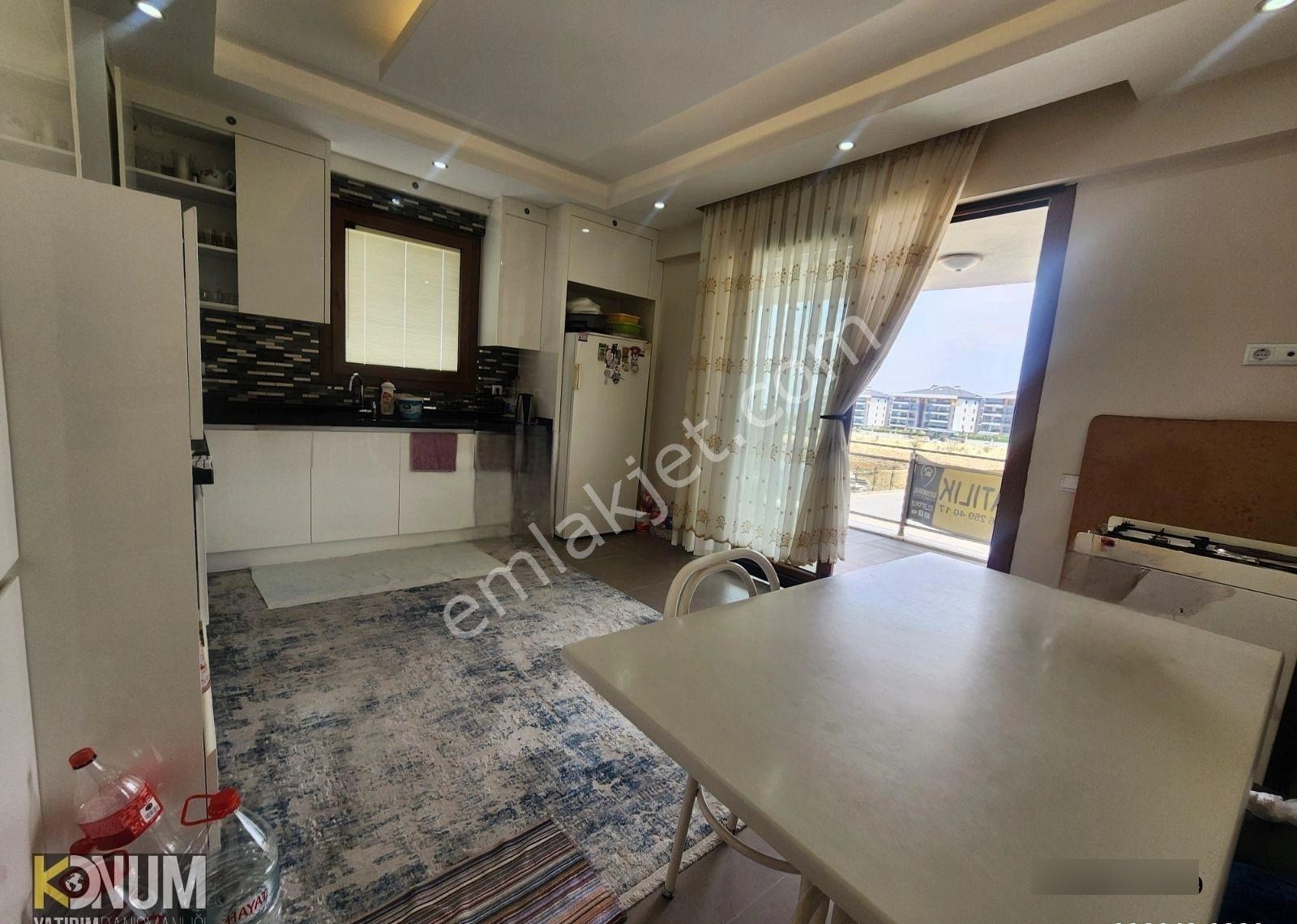 Yenişafak Satılık 210 M2 4+1 Ara Kat Daire İyi Konumda - Görsel 19