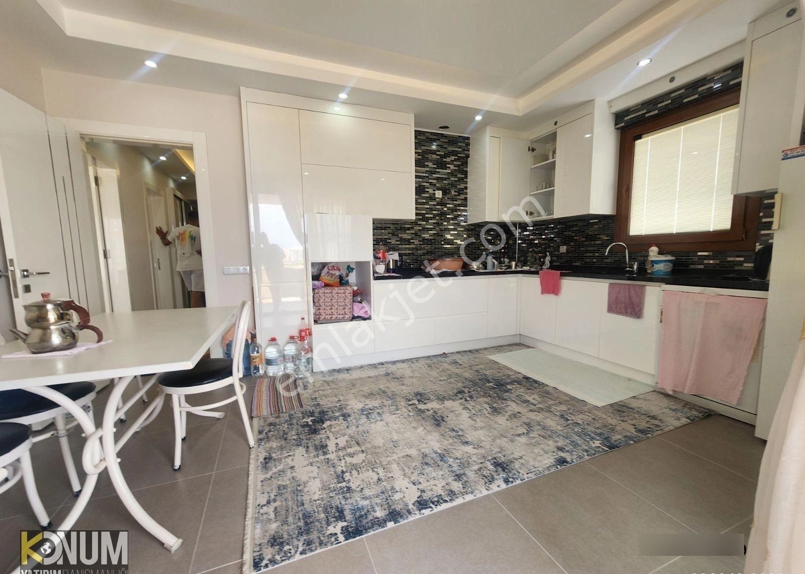 Yenişafak Satılık 210 M2 4+1 Ara Kat Daire İyi Konumda - Görsel 9