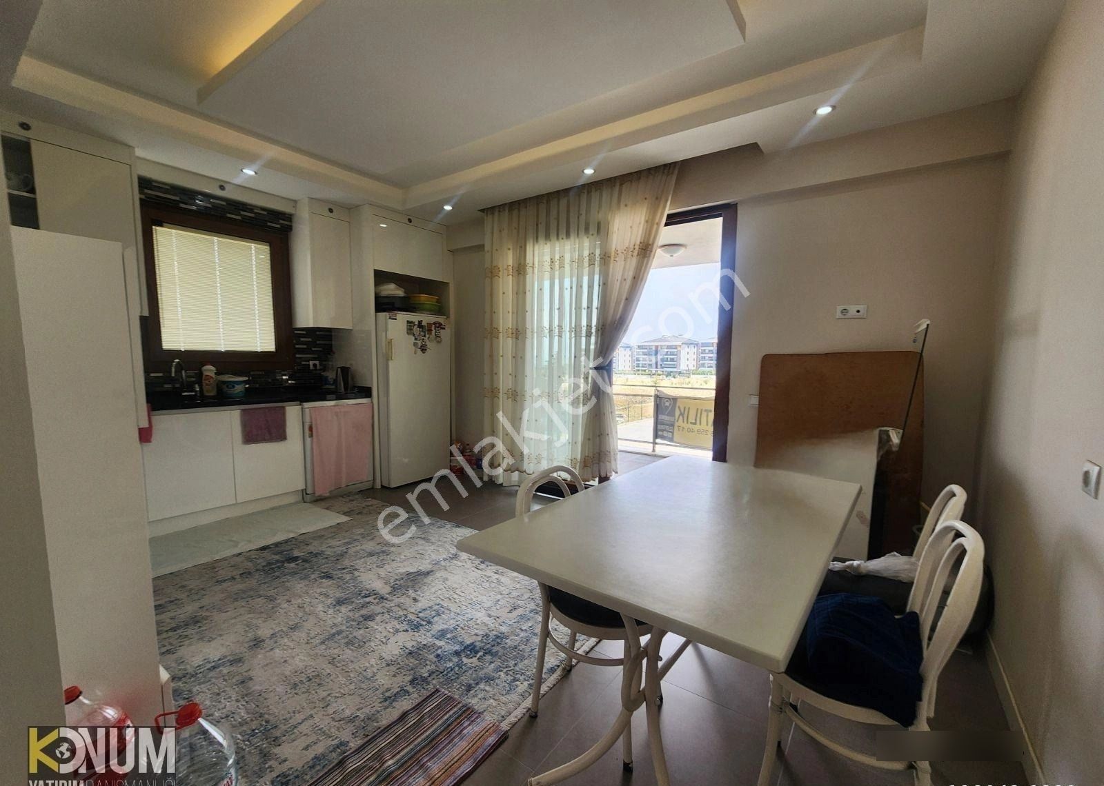 Yenişafak Satılık 210 M2 4+1 Ara Kat Daire İyi Konumda - Görsel 3