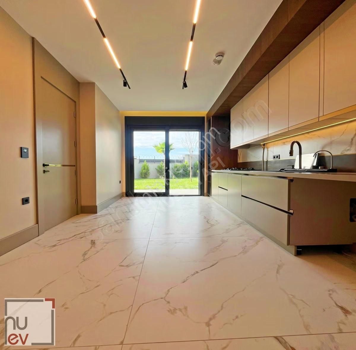 Müstakil Havuzlu 5+2 Villa Modern Tasarım,ferah Yaşam - Nuev - Görsel 32