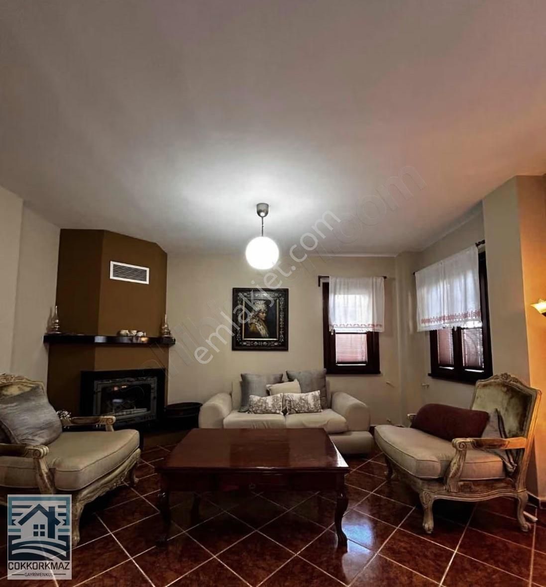 Cunda Adasında 3+1 Geniş Bahçeli Villa - Görsel 6