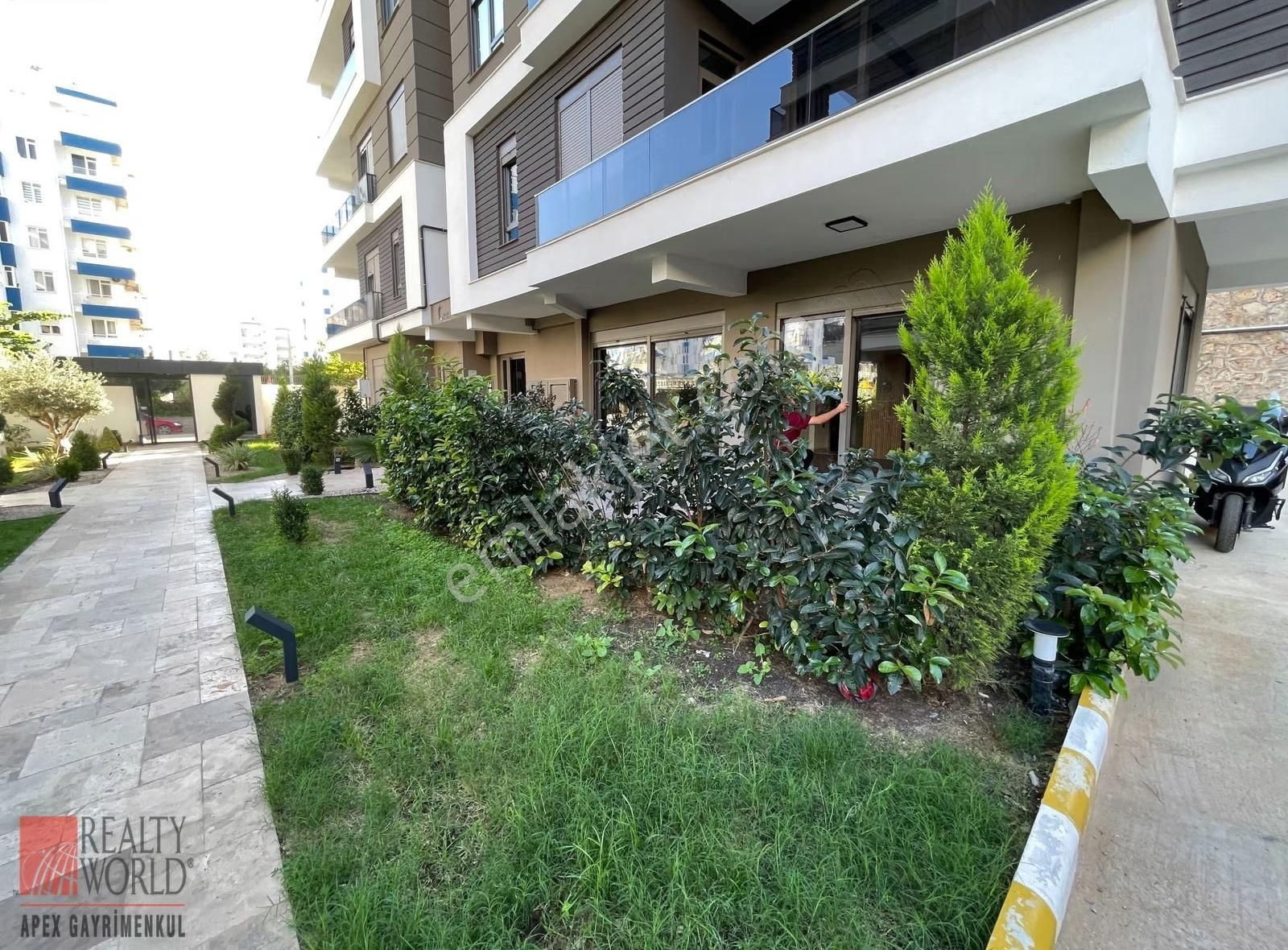 Şehir Hastahanesine 5 Dk Sıfır Site İçerisinde Bahçe Dubleks 3+1 - Görsel 7