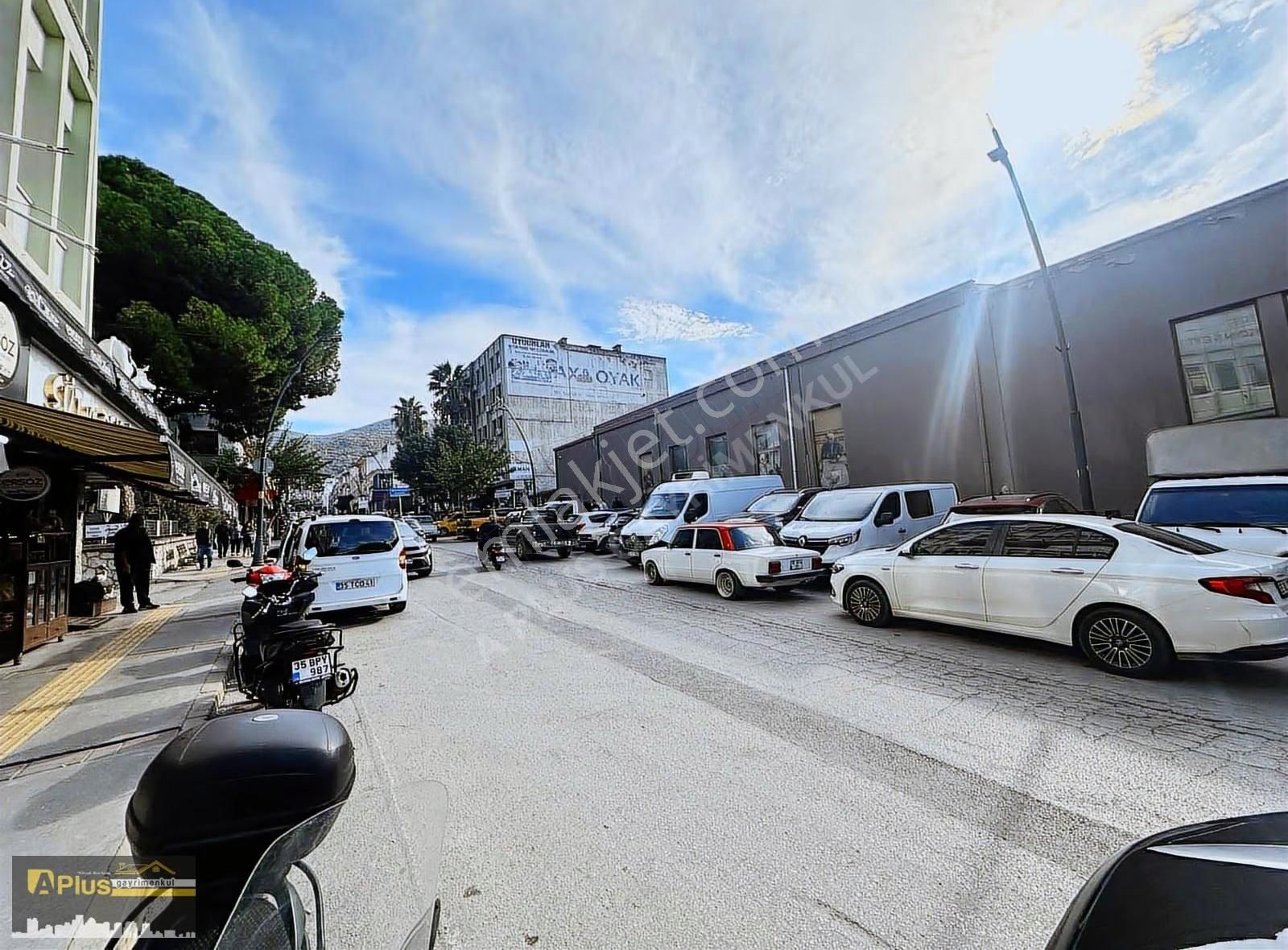 A Plus Gayrimenkulden Ortapark Meydanında Kiralık 1+1 Sıfır Ofis - Görsel 15