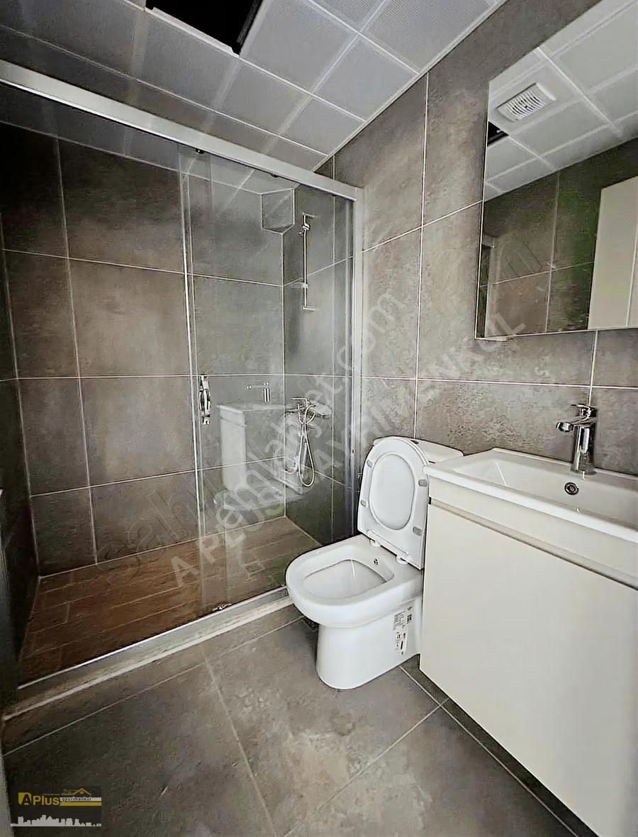 A Plus Gayrimenkulden Ortapark Meydanında Kiralık 1+1 Sıfır Ofis - Görsel 6