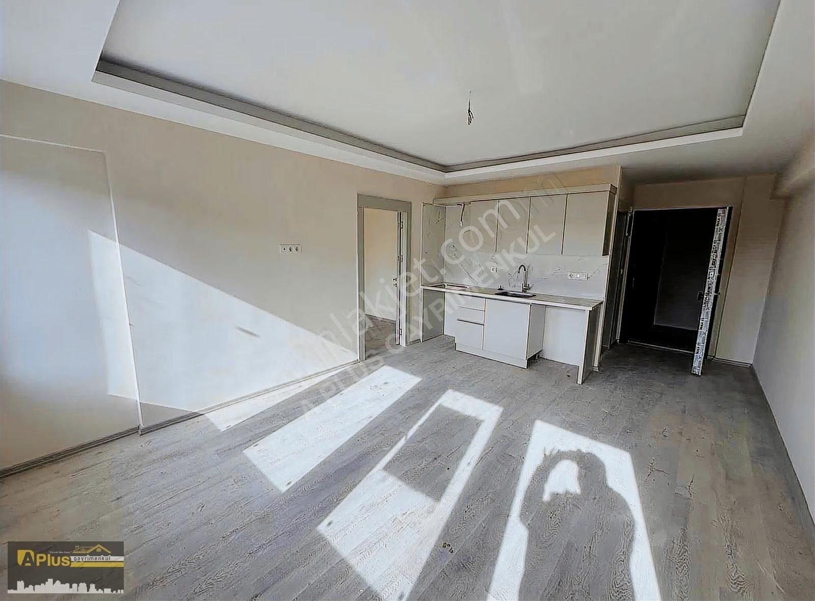 A Plus Gayrimenkulden Ortapark Meydanında Kiralık 1+1 Sıfır Ofis - Görsel 7