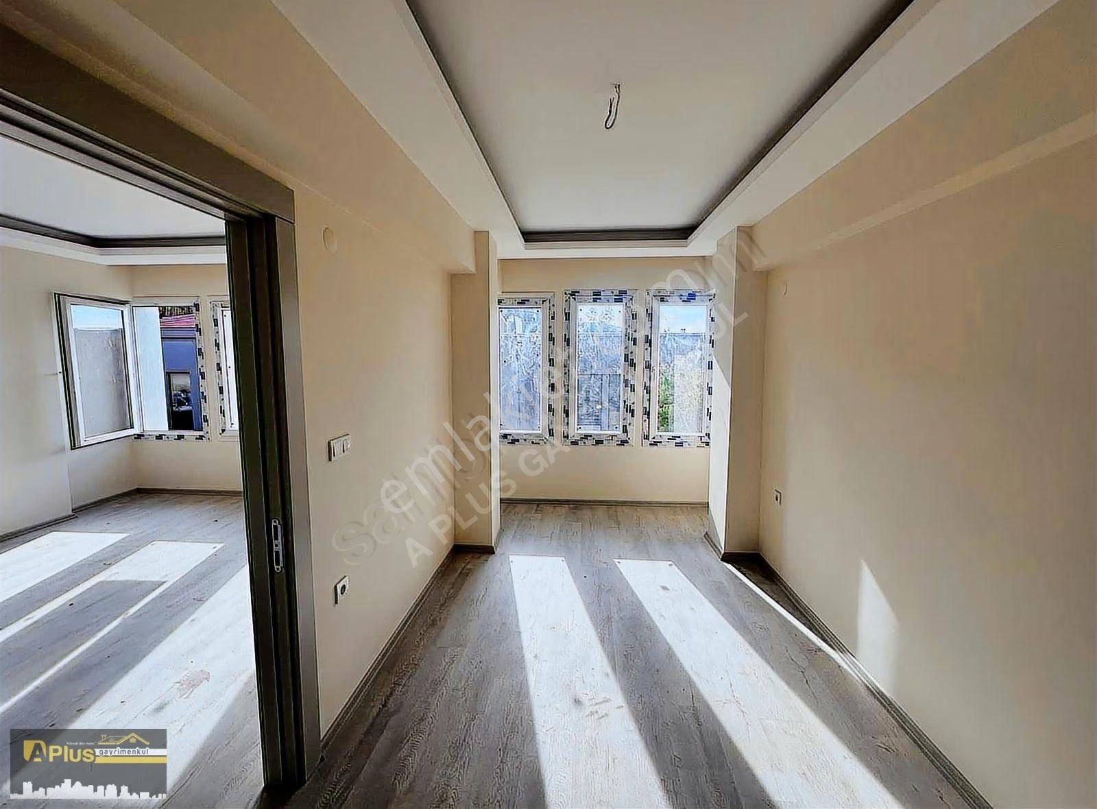 A Plus Gayrimenkulden Ortapark Meydanında Kiralık 1+1 Sıfır Ofis - Görsel 11