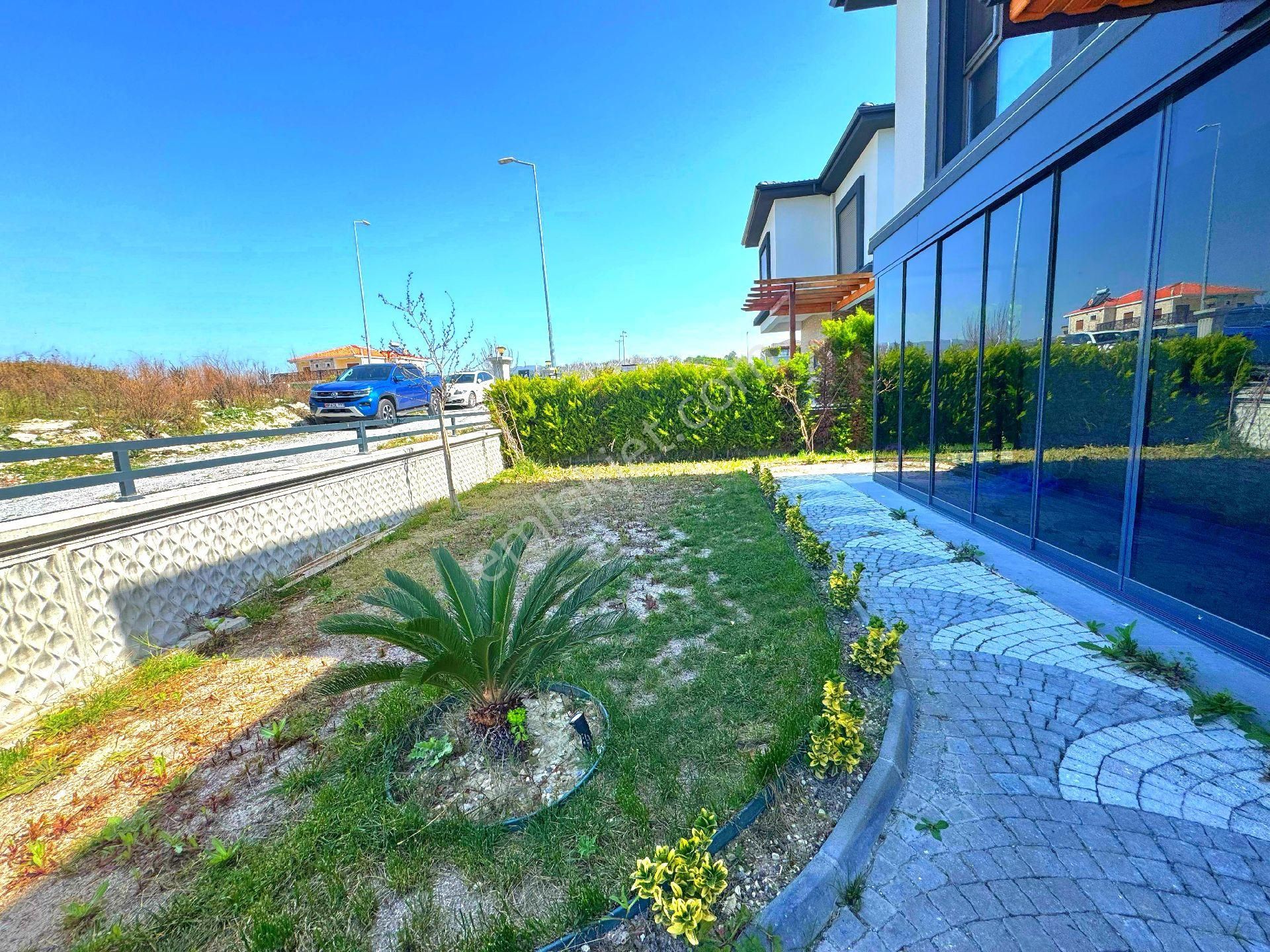 Davutlarda Özel Havuzlu Tek Müstakil 3+1 Bahçeli Villa - Görsel 3