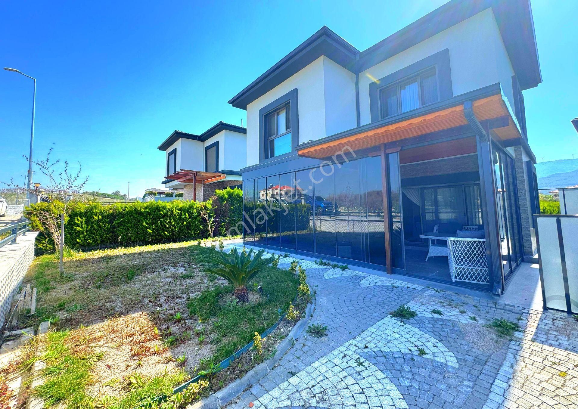 Davutlarda Özel Havuzlu Tek Müstakil 3+1 Bahçeli Villa - Görsel 4