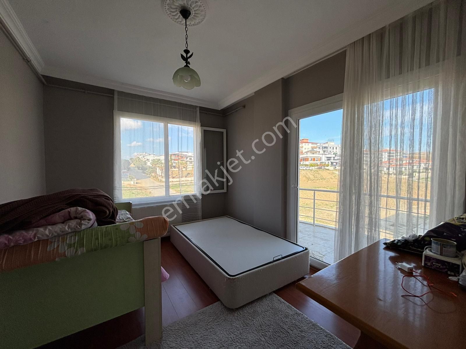 Seferihisar İzmir Caddesi Üzerinde Yeşil Alan Cepheli Kiralık Daire - Görsel 8