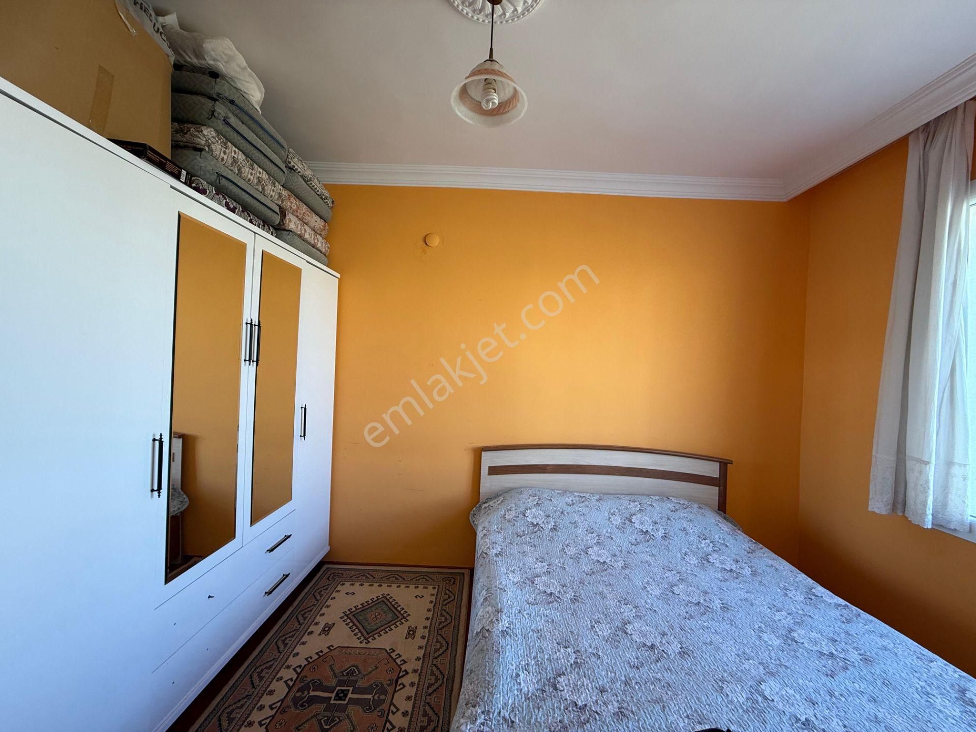 Seferihisar İzmir Caddesi Üzerinde Yeşil Alan Cepheli Kiralık Daire - Görsel 12