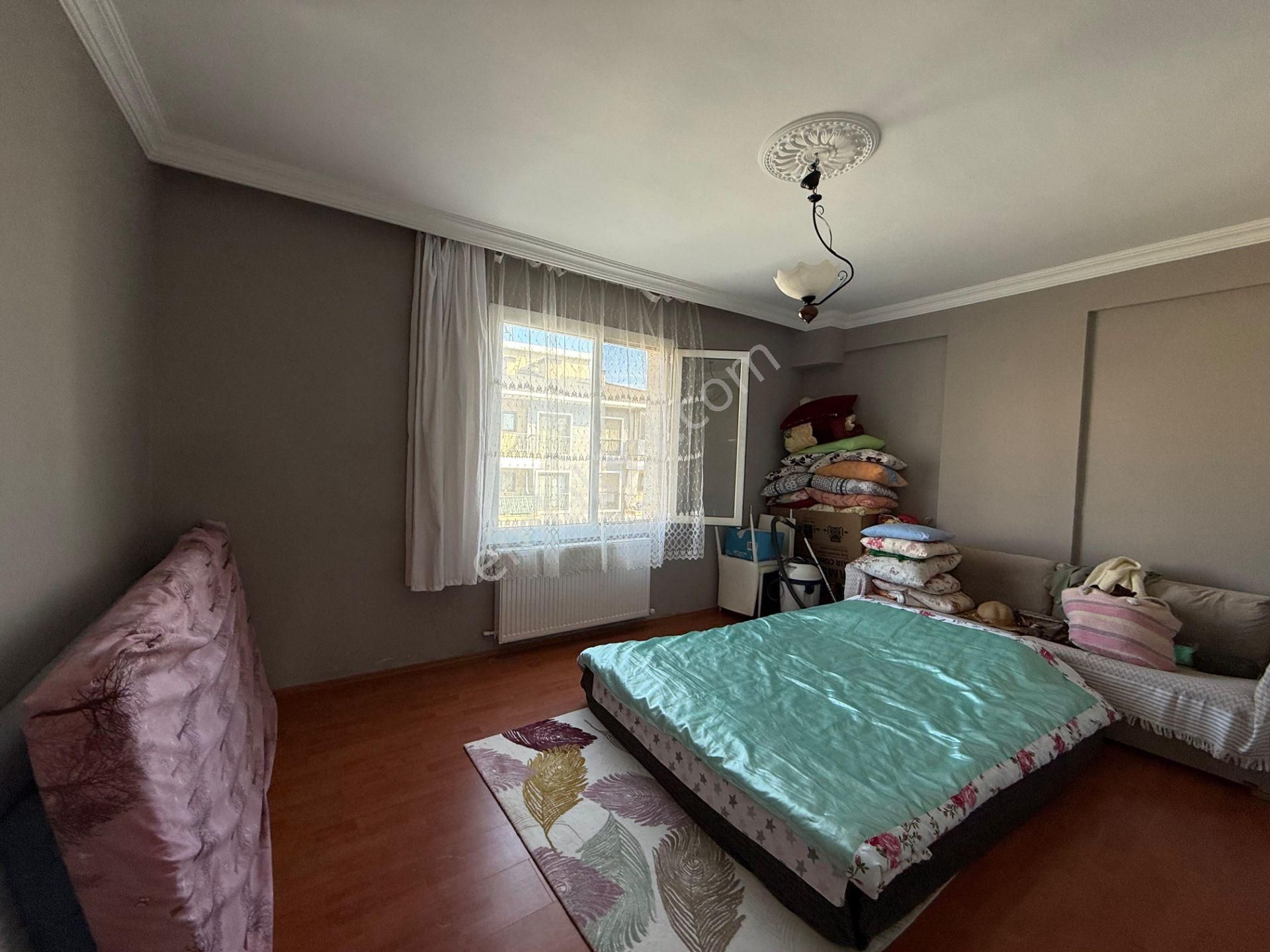 Seferihisar İzmir Caddesi Üzerinde Yeşil Alan Cepheli Kiralık Daire - Görsel 14