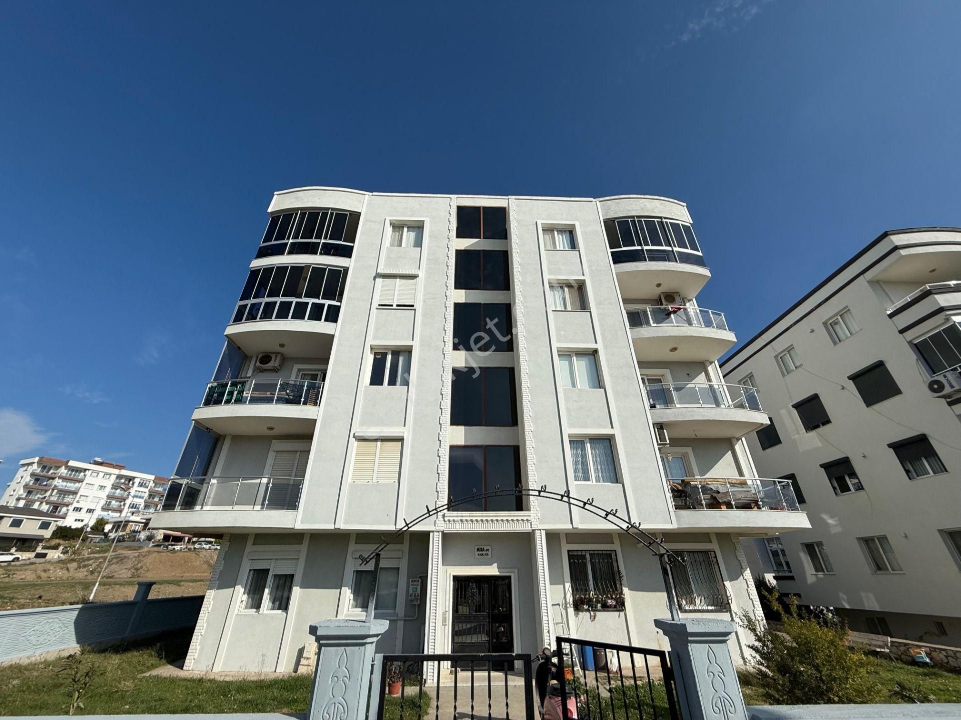 Seferihisar İzmir Caddesi Üzerinde Yeşil Alan Cepheli Kiralık Daire