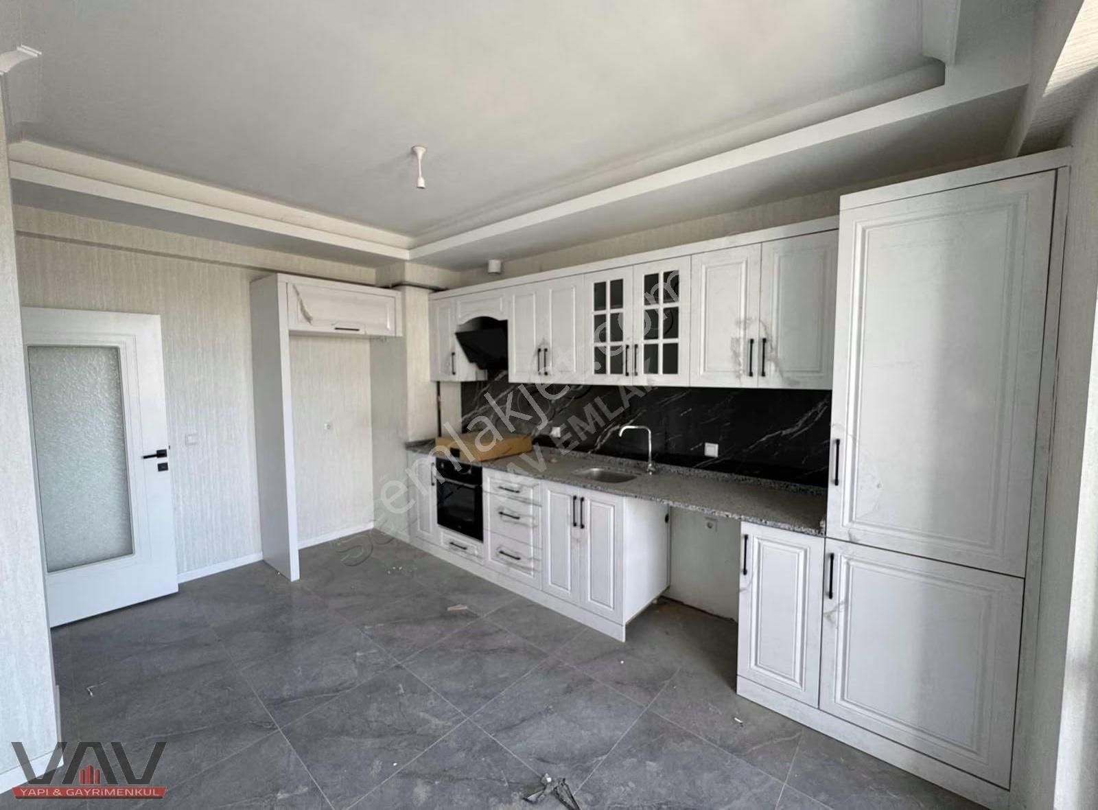 Şehir Hastahanesine 2 Km Mesafede Zemin Kat 4+1 Lüks Daire - Görsel 18