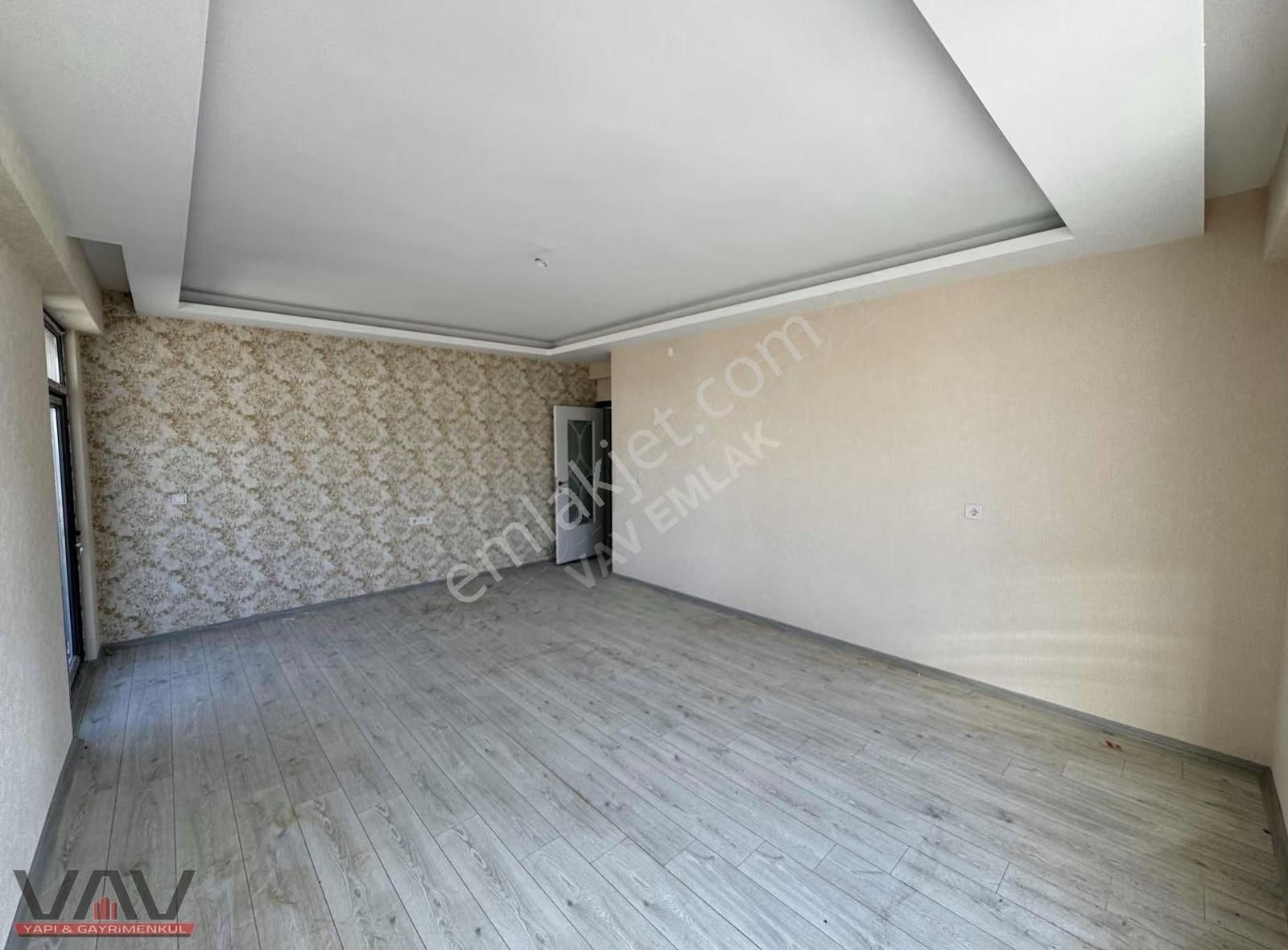 Karaman Yoluna Cephe 3+1 Oturuma Hazır Ara Kat Daire - Görsel 4