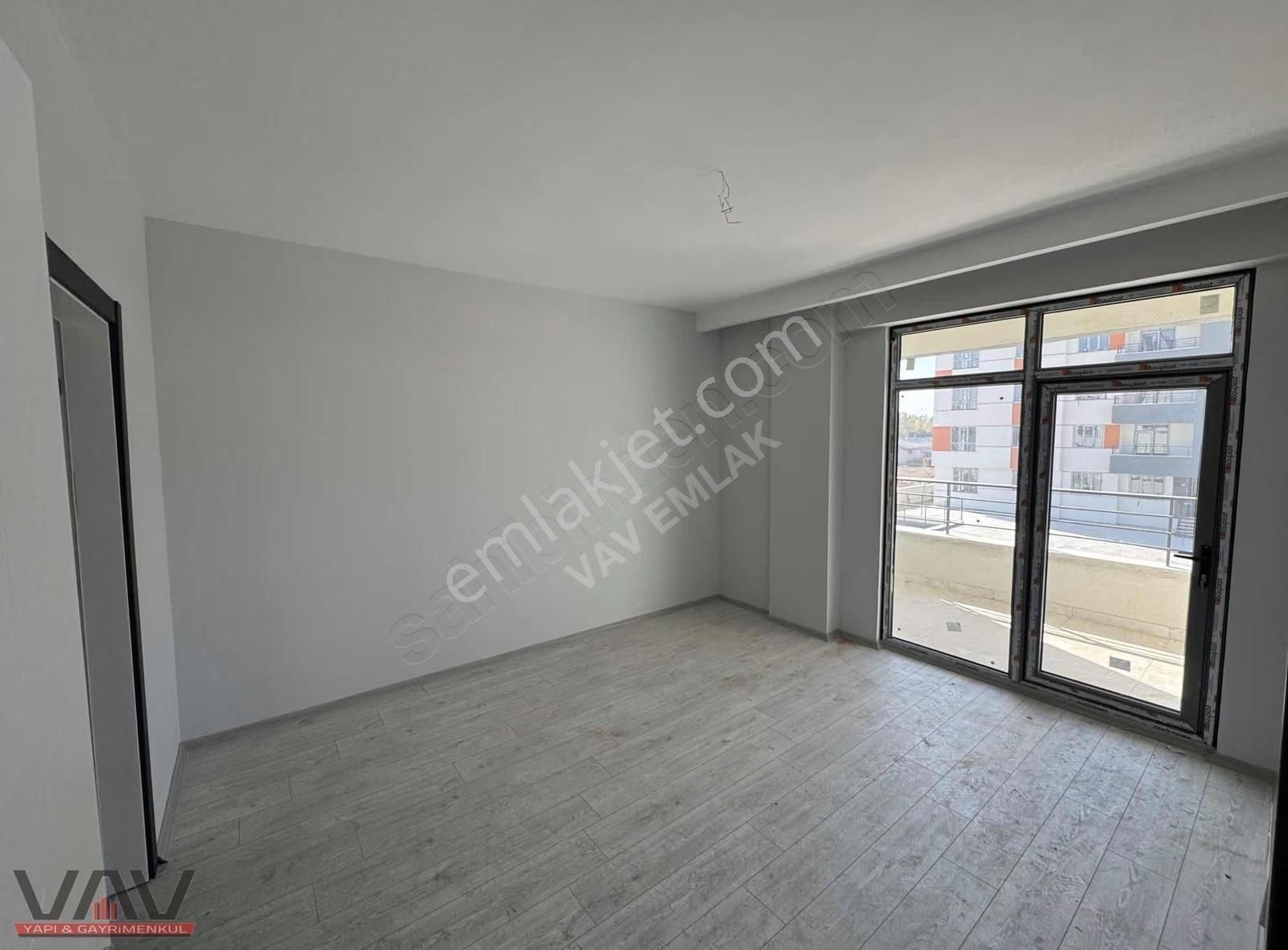 Karaman Yoluna Cephe 3+1 Oturuma Hazır Ara Kat Daire - Görsel 12