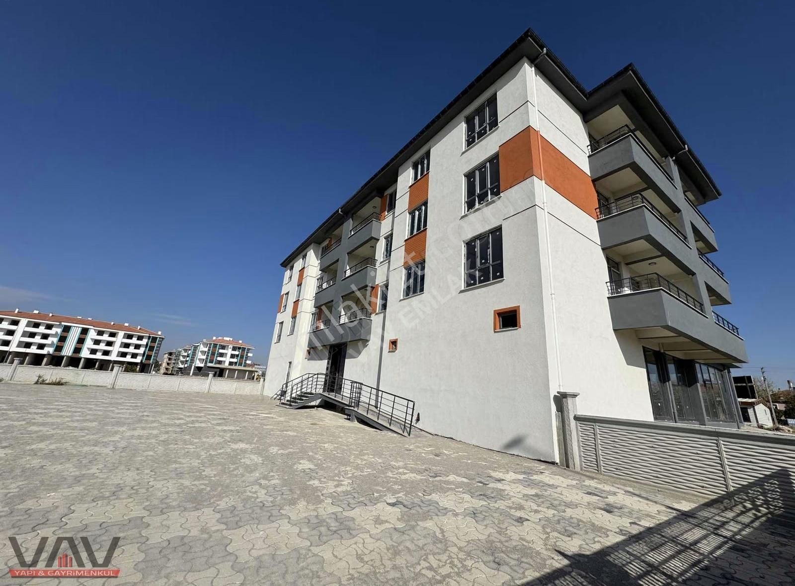 Karaman Yoluna Cephe 3+1 Oturuma Hazır Ara Kat Daire - Görsel 22