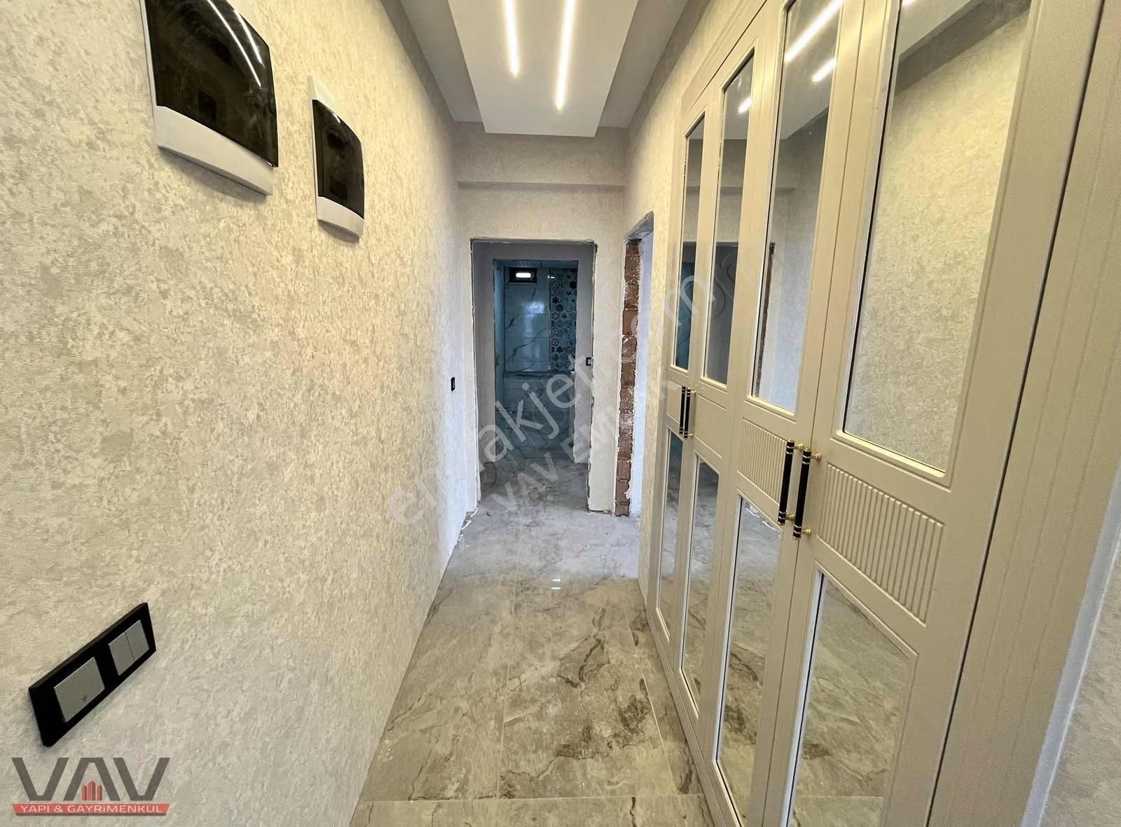 Meram Uluğbey Mahallesi'nde Ultra Lüks Tapu Masrafsız 2+1 ! - Görsel 14