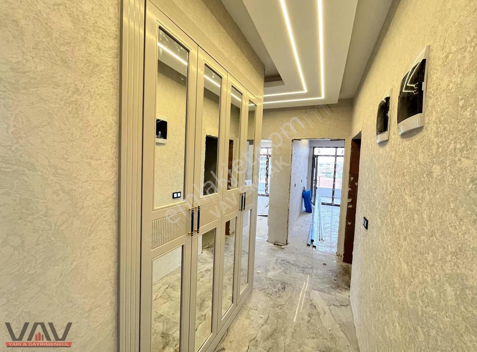 Meram Uluğbey Mahallesi'nde Ultra Lüks Tapu Masrafsız 2+1 ! - Görsel 2