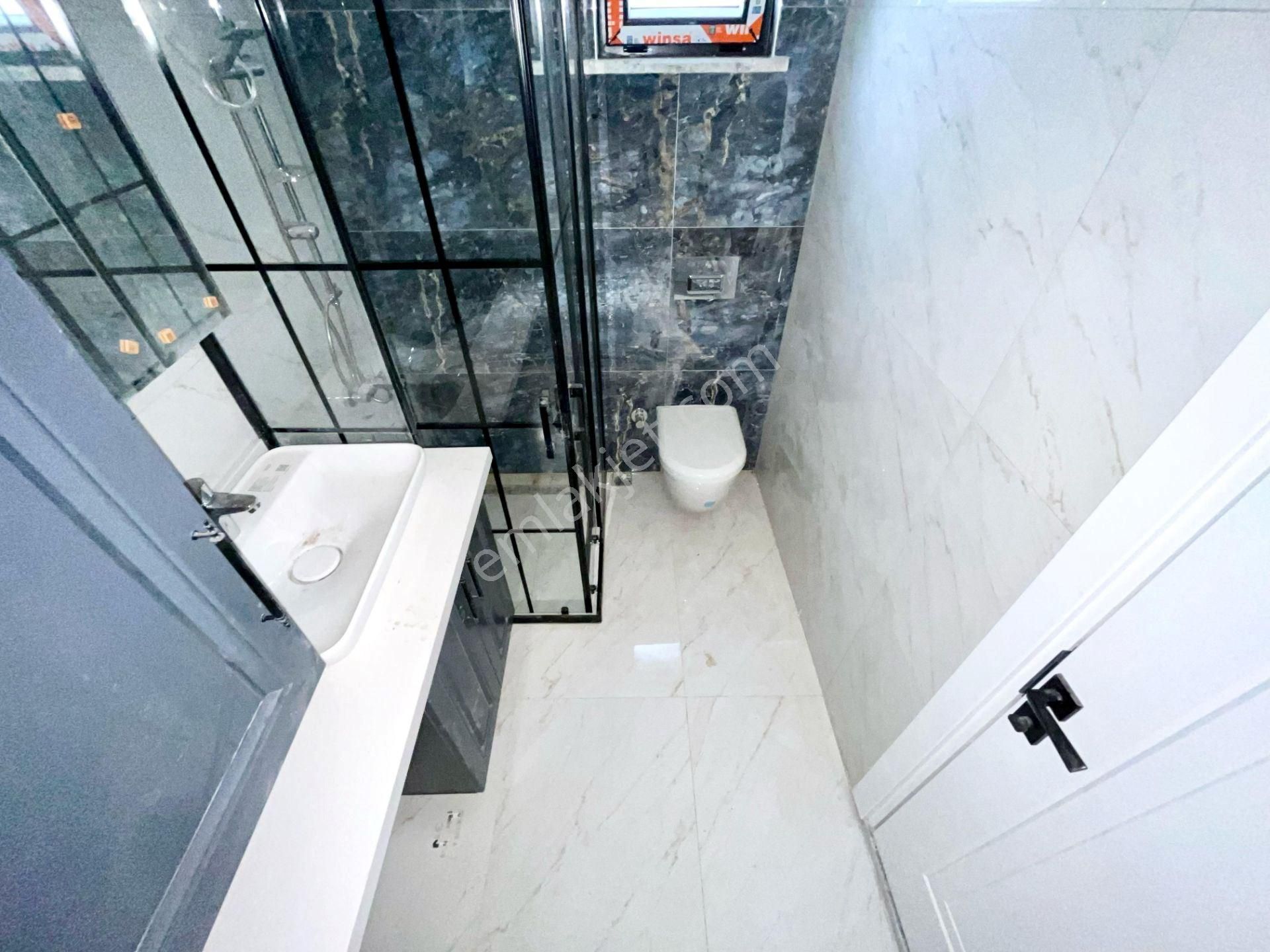 Yükselden Gürede Çok Geniş Bahçe Lüx Proje De Muhteşem Villa - Görsel 23