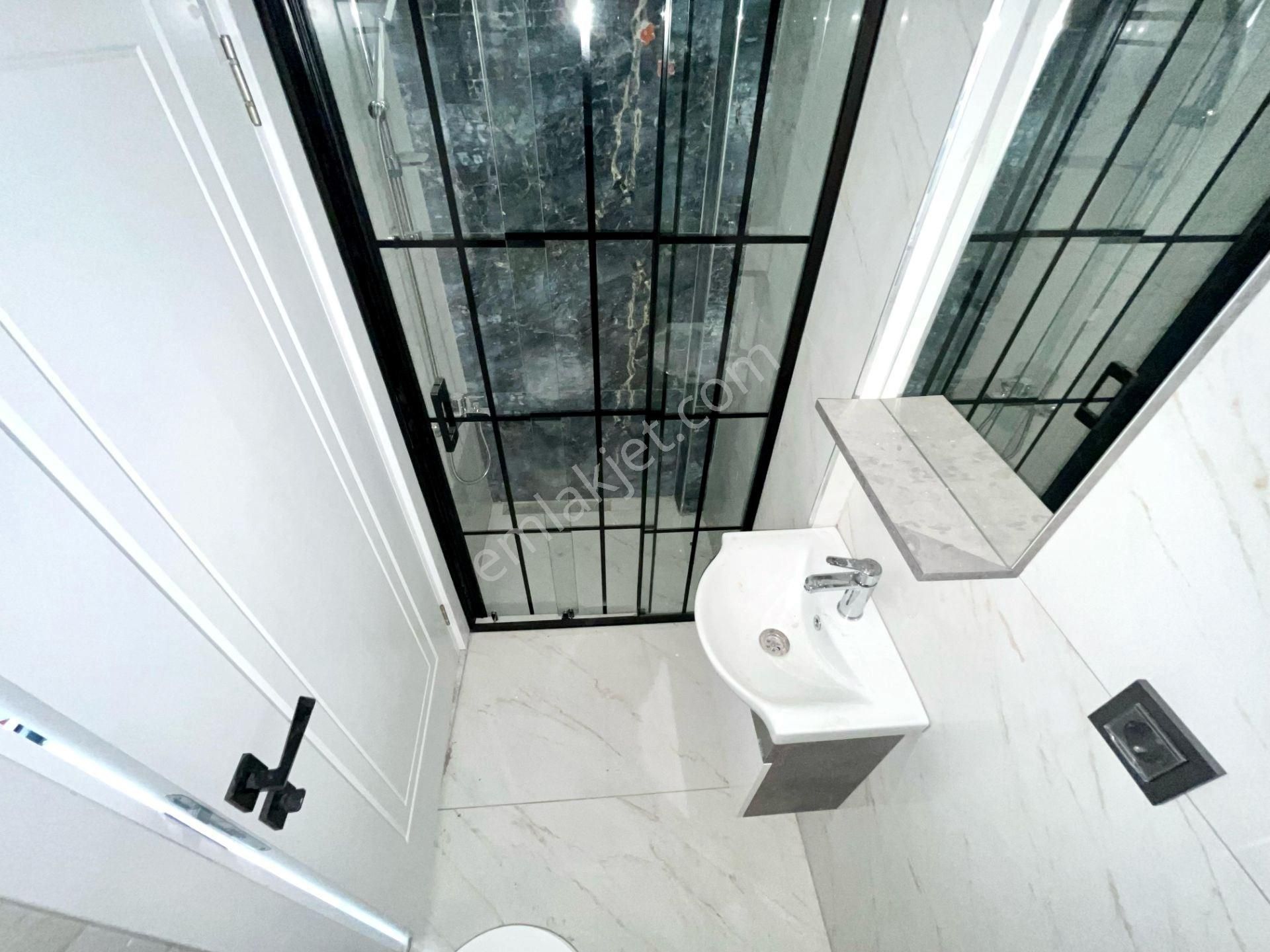 Yükselden Gürede Çok Geniş Bahçe Lüx Proje De Muhteşem Villa - Görsel 16