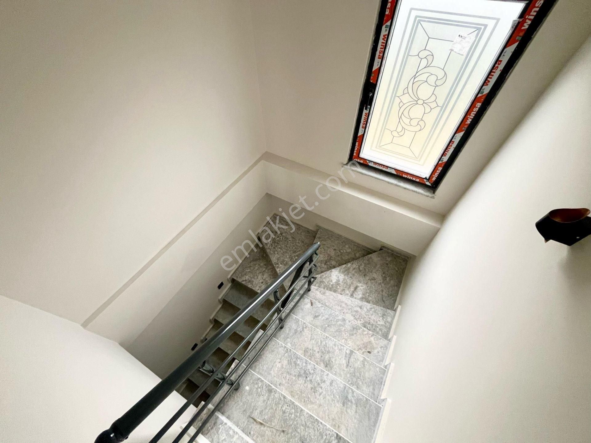 Yükselden Gürede Çok Geniş Bahçe Lüx Proje De Muhteşem Villa - Görsel 11